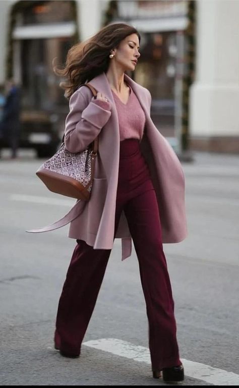 Burgundy Pink Outfit, Pink Coat Outfit Classy, Burgundy And Pink Outfit, Burgundy Winter Outfits, Pink And Burgundy Outfit, Fall Work Outfit, 2024 Street Style, Thanksgiving Outfit Ideas, Colour Combinations Fashion