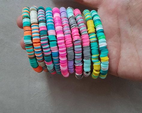 Cute Clay Bracelet Ideas, Necklaces Preppy, Clay Bracelets Ideas, Clay Beaded Bracelets, Beaded Bracelets Ideas, Bracelets Paracord, Clay Bracelet Ideas, Seed Bead Necklaces, Clay Bead Bracelet Ideas