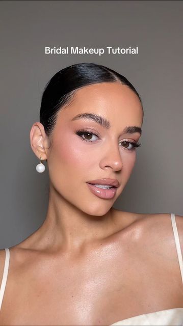 Danielle Estrada on Instagram: "In depth bridal makeup tutorial 🤍  #makeuptutorial #bridalmakeup #weddingmakeup" Wedding Makeup Glowy Glam, Danielle Estrada Makeup, 2025 Bridal Hair, Wedding Makeup 2024, Danielle Estrada, Smokey Bridal Makeup, Bridesmaid Ponytail, Trucco Glam, Groom Makeup