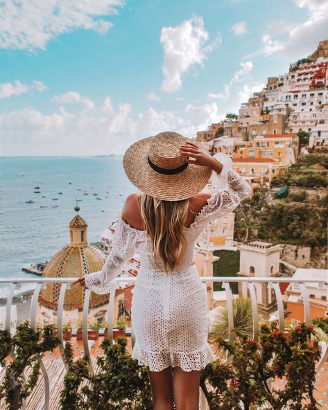 Travel Pose, World Most Beautiful Place, Italy Pictures, Instagram Guide, Nature Architecture, Amalfi Coast Italy, Italy Photography, Italy Aesthetic, Places In The World