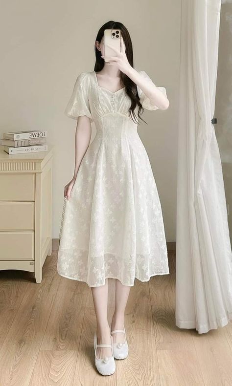 Baju Dress Korea, Outfits Aesthetic Skirt, Skirt Outfits Indian, Long Dress Korea, Skirt Outfits Spring, Skirt Outfits Winter, Skirt Outfits Black Women, Korean Skirt Outfits, Winter Skirt Outfits