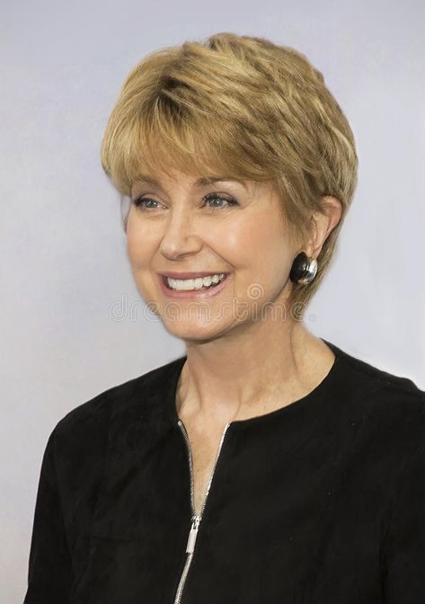 Jane Pauley editorial photography. Image of october, held - 78342647 Jane Pauley, Short Hair Designs, Short Hair Model, Cool Short Hairstyles, Short Curly Haircuts, Short Grey Hair, Mom Hairstyles, Short Layered Haircuts, Pixie Haircuts