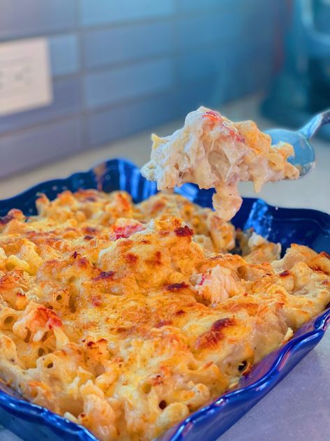 Gluten Free Lobster Mac And Cheese, Chouquette Kitchen, Gluten Free Mac And Cheese Recipe, Lobster Mac And Cheese Recipe, Lobster Mac N Cheese, Lobster Pasta Recipe, Lobster Mac N Cheese Recipe, Crock Recipes, Gluten Free Mac And Cheese