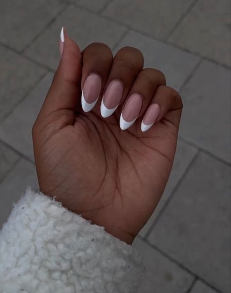 French Top Oval Nails, Long Round French Tip Nails, Basic Simple Nails, French Nails Round Shape, Coffin Shape Nails French Tip, Oval Short Nails Ideas, Mandelforming Nails, French Nails Oval Shape, French Tips With Design On Ring Finger