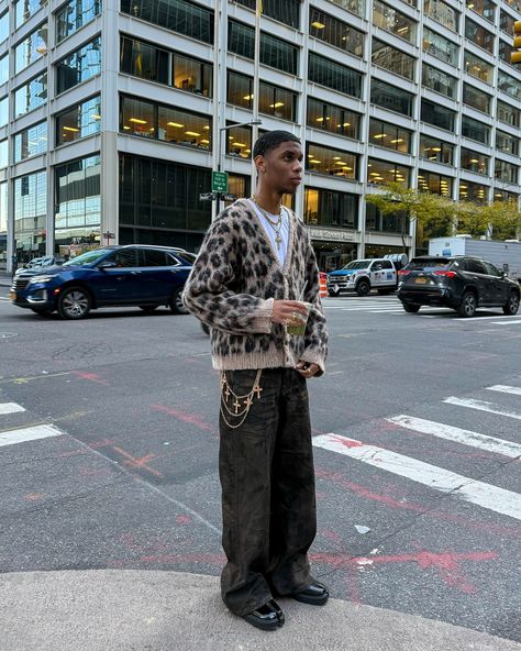 some cardigan looks from this week 🍁🍂 Cardigan Outfit Men Street Styles, Men Cardigan Outfit, Mens Cardigan Outfit, Leopard Cardigan Outfit, Cardigan Outfit Men, Cardigan Streetwear, Hard Fits, Men Cardigan, Nyc Outfits