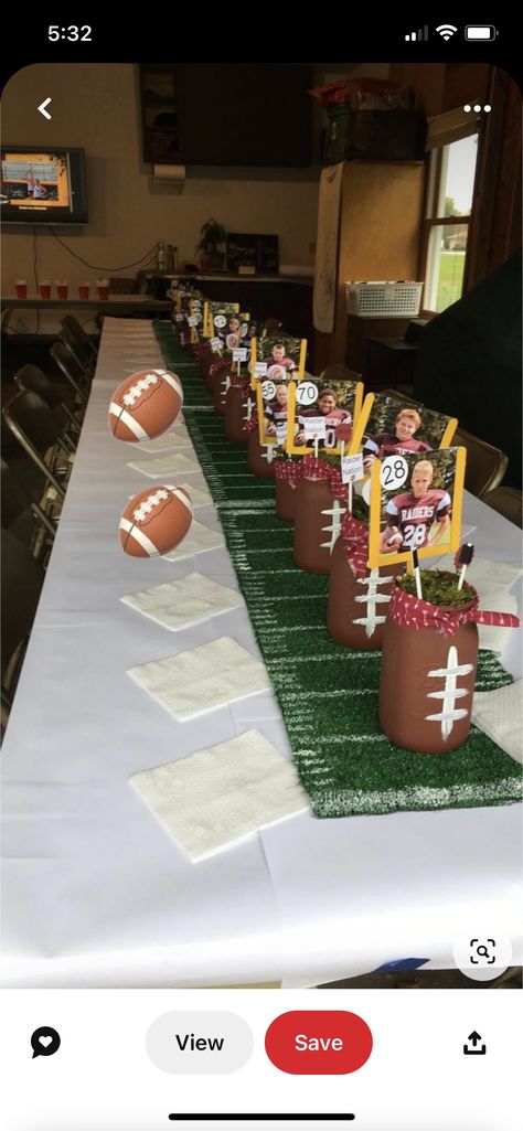 Football Banquet Decorations, Football Banquet Centerpieces, Team Mom Football, Football Centerpieces, Football First Birthday, Banquet Centerpieces, Themed Centerpieces, Cheer Banquet, Football Team Gifts