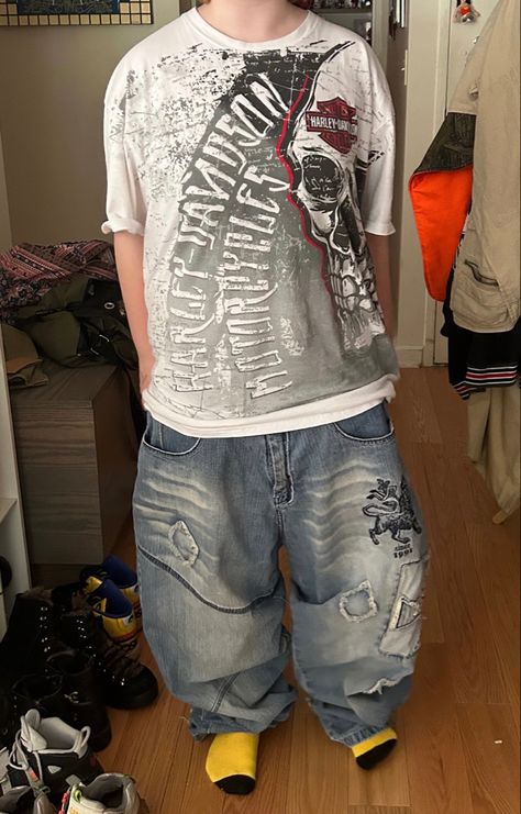 Super baggy jessie pinkman harley davidson affliction t shirt southpole baggy embroidered jeans y2k Super Baggy Jeans Outfit, Jesse Pinkman Style Clothes, Super Baggy Jeans, Jesse Pinkman Outfit, Jorts And Baggy Top, Y2k Style Baggy Washed Jeans, Southpole Shirt, Y2k Jorts Baggy, Baggy Y2k Washed Jeans