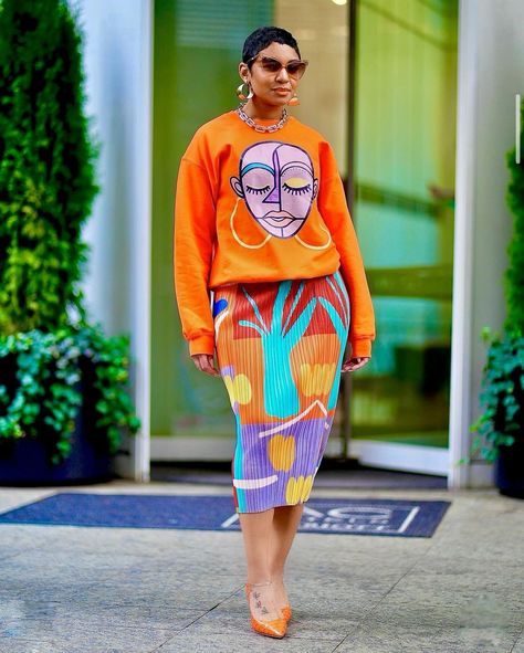 Which @kellyobi.ny look is your vibe?! 1,2 or3? Baybeee that ORANGE! My current favorite color!🥰 We made it through Monday!🧡 Spring fashion • spring style • ootd • street style • colorful fashion #springlooks #styleguide #fashıonstyle #nystreetstyle #colorfulstyle Orange Outfits For Black Women, Street Style Colorful, Orange Sweater Outfit, Colorful Outfit, By Any Means Necessary, Orange Outfit, Chic Fall Outfits, Ootd Ideas, Fall Outfit Ideas