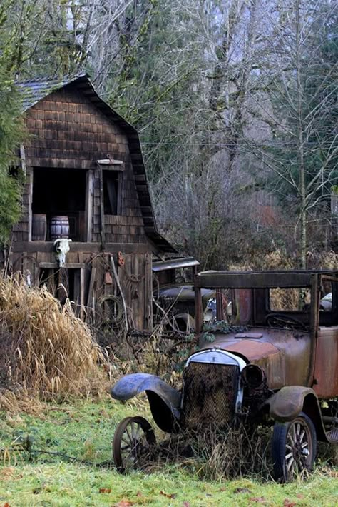 Barn Pictures, Country Barns, Old Truck, Country Scenes, Farm Barn, Abandoned Cars, Intelligent Design, Down On The Farm, Old Barns