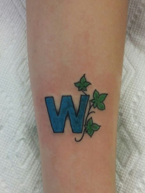 Chicago Cubs "W" tattoo W Tattoo Letter, Chicago Cubs Tattoo, W Tattoo, Cubs Tattoo, Chicago Tattoo, Infinity Tattoos, Initial Tattoo, Tattoo Lettering Fonts, Tattoo Font