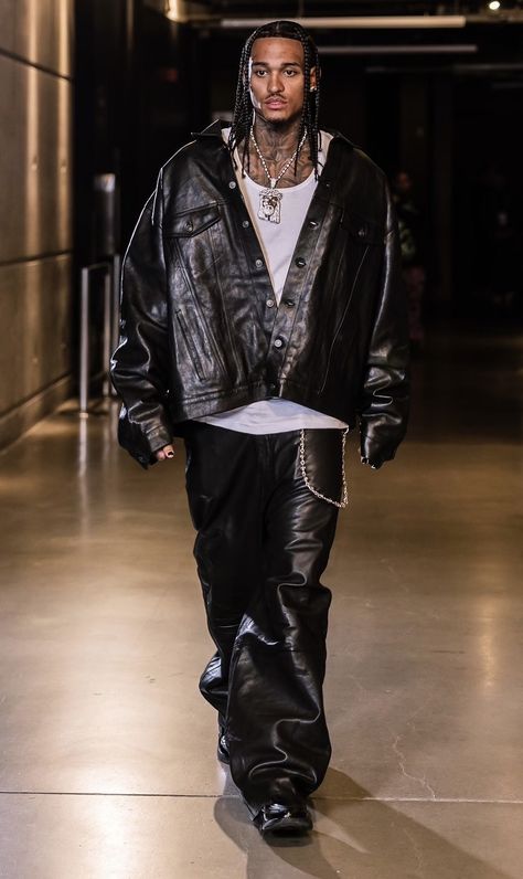 Jordan Clarkson Fashion, Leather Outfit Men, Rockstar Aesthetic Outfits, Asap Rocky Outfits, Mens Fits, Jordan Clarkson, Rock Star Outfit, Rockstar Style, Black Outfit Men