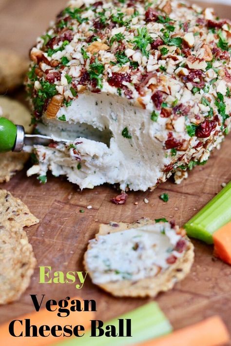 Dairy Free Cheese Ball, Vegan Cheese Ball, Easy Vegan Cheese, Chickpea Vegan, Best Vegan Cheese, Cheese Ball Recipe, Holiday Snack, Vegan Cheese Recipes, Vegan Party Food