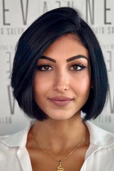 Black Short Hairstyles, Lob Haircuts, Hairstyles For Fine Hair, Hair Layered, Amazing Hairstyles, Medium Bob, Bob Hairstyles For Thick, Blonde Pixie Hair, Medium Bob Hairstyles