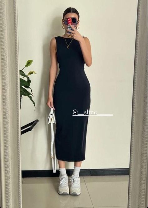 Goth Chic Outfits Summer, Black Long Dress Outfit Casual, Midi Dress Casual Street Style, Tank Maxi Dress Outfit, Mock Neck Dress Outfit, Bodycon Midi Dress Outfit, Simple Long Black Dress, Black Bodycon Dress Outfit, Long Black Dress Outfit