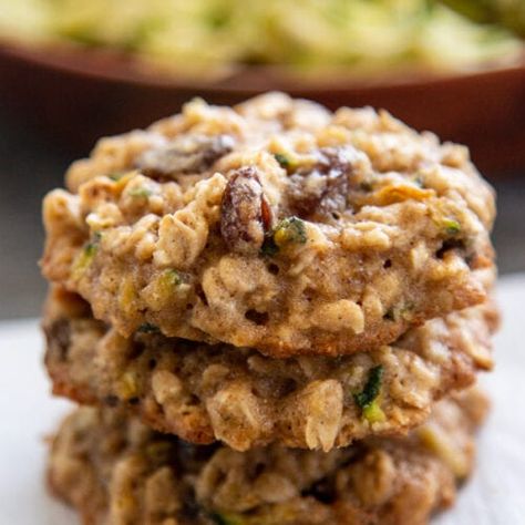 Zucchini Oatmeal Raisin Cookies - Dash of Sanity Zucchini Oatmeal Cookies, Pumpkin Zucchini Muffins, Zucchini Oatmeal, Zucchini Cookies, Zucchini Chocolate Chip Muffins, Oatmeal Breakfast Cookies, Oatmeal Cookies Chewy, Peanut Butter Oatmeal Cookies, Oatmeal Chocolate Chip