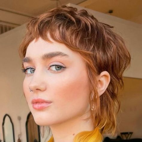 Short Bangs With Short Hair, Short Shag Womens Haircuts, Shag Hairstyles Mullet, Haircut With Braids, 70s Shag Bangs, Mullet Hairstyle Women Over 50, Mullet Fine Hair, How To Style Short Mullet, Fine Hair Mullet