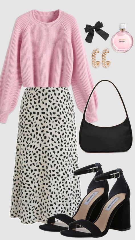 #pinkaesthetic #black #lightpink #churchoutfit #modestfashion #coquette #outfit #outfitinspo #christiangirl #winteroutfit #skirt #classy #ootd Meeting Outfit, Coquette Outfit, Modesty Outfits, Cute Modest Outfits, Church Outfits, Modest Fashion Outfits, Mode Vintage, Girly Outfits, Looks Style