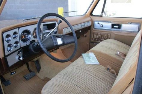 Chevy Square Body Trucks Interior, 1985 Chevy Truck, American Pickup Trucks, Chevrolet Apache, C10 Chevy Truck, Chevy Blazer, Chevrolet Pickup, Gmc Pickup, Classic Pickup Trucks