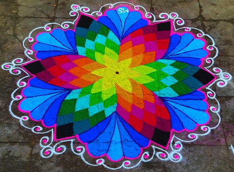 #kolam #kolamdesigns #rangoli #rangolidesigns #msrkolam #drawing #colouring #3drangoli Rangoli Kolam Designs With Colour, 3d Rangoli Designs, 3d Rangoli, Pongal Rangoli, How To Draw 3d, Rangoli Designs For Competition, Drawing Colouring, Draw 3d, Colorful Rangoli