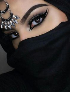 Arabic Make-up, Egyptian Eye Makeup, Belly Dance Makeup, Arabic Eye Makeup, Exotic Makeup, Egyptian Makeup, Arabic Makeup, Egyptian Eye, Dance Makeup