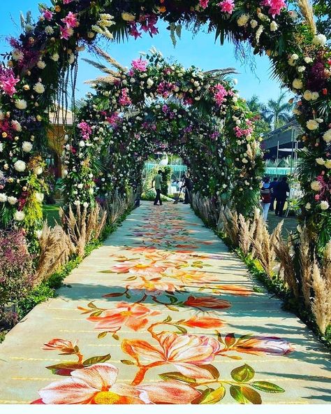 Delhi Based Wedding Decorators To Fit In Every Budget (With Prices). Greenery Wall, Destination Wedding Decor, Wedding Background Decoration, Wedding Entrance Decor, Grass Wall, Wedding Stage Design, Dream Wedding Decorations, Wedding Planning Decor, Desi Wedding Decor