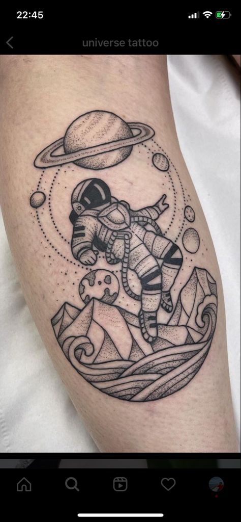 American Traditional Astronaut Tattoo, Traditional Astronaut Tattoo, Astronaut Helmet Tattoo, Spaceman Tattoo, Space Sleeve, Space Tattoo Sleeve, Sick Tattoos, Motorcycle Tattoo, Helmet Tattoo