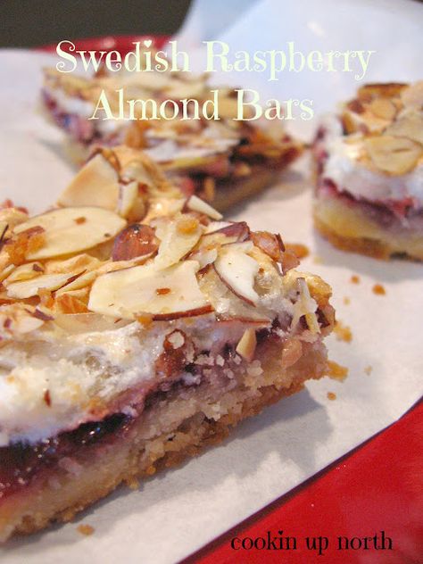 Raspberry Almond Bars, Raspberry Oatmeal Muffins, Raspberry Cake Filling, Almond Coffee Cake, Raspberry Bars, International Desserts, Almond Bars, Shortbread Bars, Raspberry Almond