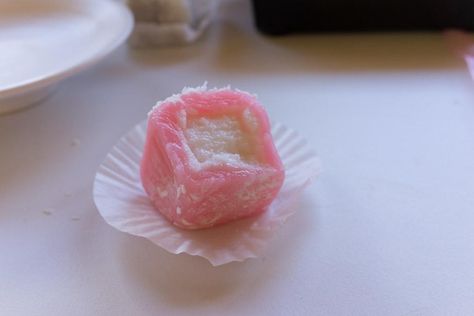 Haupia (Hawaiian Coconut Pudding) - Onolicious Hawaiʻi Pink N Green, Hawaiian Desserts, Strawberry Matcha, Mochi Ice Cream, Coconut Pudding, Green And Pink, Food Obsession, Pretty Food, I Love Food