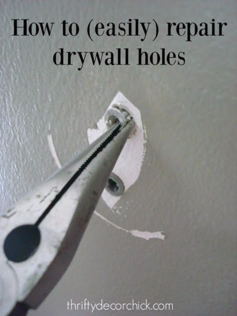 Repair Drywall Hole, Do It Yourself Decoration, Film Decor, Wall Repair, Patch Hole, Thrifty Decor Chick, Dry Wall, Drywall Repair, Paint Tips