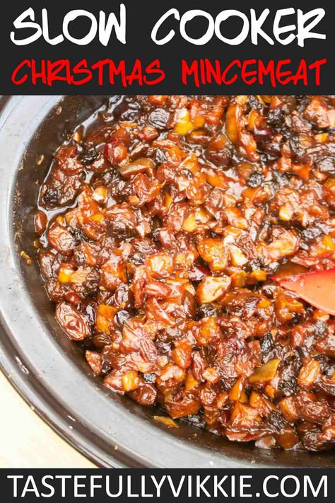 This slow cooker mincemeat recipe is so easy that once you know how simple it is to make, you won’t need to buy mincemeat again! I’ll also show you some uses for mincemeat Christmas recipes and apples How To Make Mincemeat, Easy Mince Recipes, Slow Cooker Recipes Uk, Mincemeat Recipe, Slow Cooker Christmas, Spaghetti With Ground Beef, Recipes Using Bananas, Minced Meat Recipe, Christmas Recipes Easy