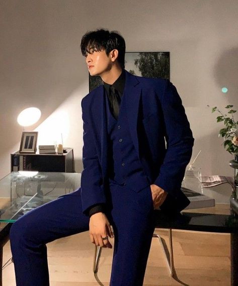 Formal Male Attire, Formal Dresses For Men Korean, Kdrama Suits Men, Formal Male Outfit Classy, Blue Suits For Prom, Korean Fashion Men Formal Suits, Prom Outfit Male, Aesthetic Blue Outfits Men, Male Classy Outfits