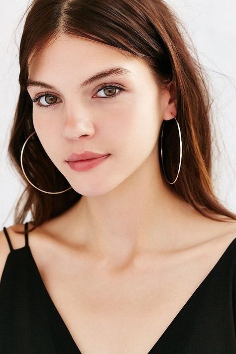 Summer's Must-Have Accessory Will Bring Back So Many Memories Kate Bogucharskaia, Earrings Outfit, Big Hoop Earrings, Skateboarder, Large Hoop Earrings, Gold Collection, Silver Hoops, Gold Hoop Earrings, Silver Hoop Earrings