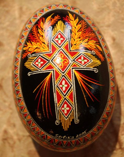 PYSANKA 2012 - The Ukrainian Easter Egg 2012 Pyansky Eggs, Pysanka Eggs, Ukranian Eggs, Pysanky Egg, Ukrainian Eggs, Easter Egg Art, Egg Shell Art, Decorative Eggs, Easter Egg Pattern