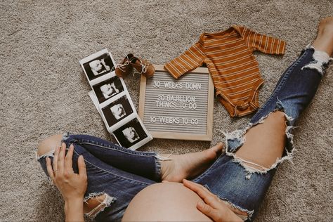 Letter board, pregnant, bump photos, maternity photos Cute Bump Picture Ideas, 30 Week Pregnancy Pictures, Letter Board Maternity Pictures, Maternity Pictures With Letter Board, Maternity Photography Letter Board, Maternity Shoot Letter Board, Bump Pictures Weekly, 38 Weeks Pregnant Letter Board, Weekly Pregnancy Photos