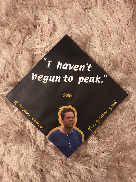 It’s Always Sunny in Philadelphia graduation cap Philosophy Graduation Cap, Bachelors Graduation, Graduation Pictures College, Grad Hats, Funny Graduation Caps, College Grad Cap Ideas, Graduation Cap Decoration Diy, High School Graduation Cap, Grad Hat