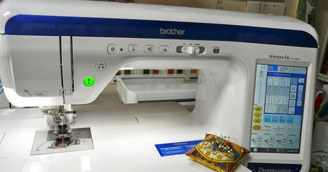 I get questions about how I like the Brother DreamWeaver sewing machine.         The Brother DreamWeaver VQ3000      If you spend hours wit... Dreamweaver Tutorial, Brother Dream Machine, Baby Lock Sewing Machine, Beginning Quilting, Serger Sewing, Brother Sewing Machines, Sewing Machine Embroidery, Brother Embroidery, Vintage Sewing Machines