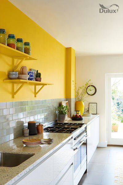 Twitter Mustard Kitchen, Yellow Bedroom Walls, Yellow Kitchen Walls, Green Kitchen Decor, Yellow Kitchen Decor, Small Cottage Kitchen, Kitchen Walls, Yellow Kitchen, Yellow Walls