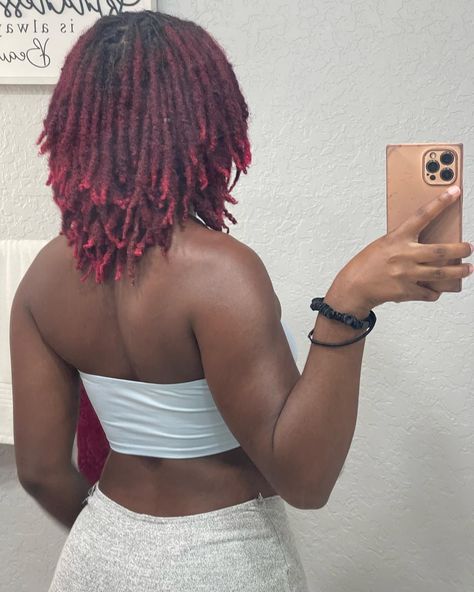 M i k k i ☀️ | Skin’s glowing, locs growing ✨ I be talking about how I want my hair to be down you back like yesterday but truthfully I actually love… | Instagram Copper Red Locs, Cherry Red Locs, Burgundy Dreads, Burgundy Locs, Cute Locs, Red Locs, Loc Colors, Natural Crown, Dyed Hair Ideas