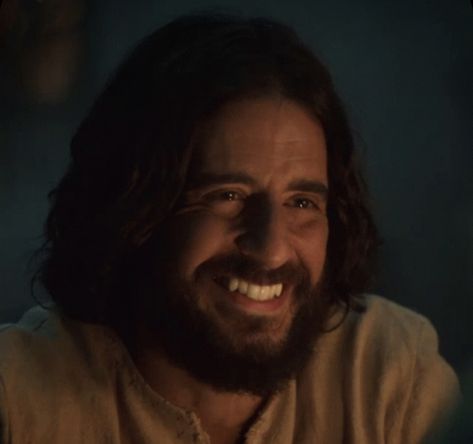 The Chosen Jesus, Jesus Pfp, Jesus Laughing, Jonathan Roumie, Jesus Smiling, Jesus Saves Bro, Jesus Memes, Jesus Wallpaper, Christian Pictures