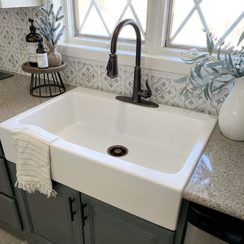 Josephine Fireclay Drop-In Kitchen Sink in Matte White by Sinkology Drop In Farmhouse Sink, Best Farmhouse Sinks, White Farmhouse Sink, Drop In Kitchen Sink, Farmhouse Kitchen Design, Farmhouse Sink Kitchen, Sink Design, Kitchen Farmhouse, White Farmhouse