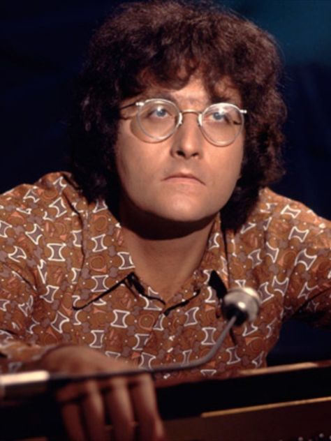 January 24, 1978: Randy Newman upset some people when his song "Short People" hit the top of the Cash Box best sellers list. Back in the era of jiggle TV and polyester — long before Howard Stern, Public Enemy, and Cybill Shepherd would be condemned by feminists, Jewish groups, and animal-rights advocates respectively — no one had heard the term Politically Correct. Especially Randy Newman. List Of Songs, Cybill Shepherd, Randy Newman, I Love La, Short People, Charming Man, Song List, Diana Ross, Music History