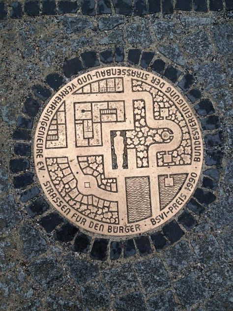 European manhole covers - abstract graphics in the ground #industrial #design via @DaveThornhill27 Hanover Germany, Interactive Art Installation, 3d Modeling Tutorial, Urban Landscape Design, Wayfinding Design, Abstract Graphics, Manhole Cover, Road Design, Drain Cover