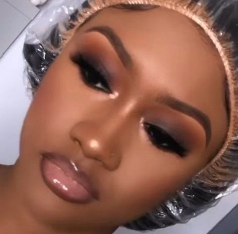 Birthday Makeup Looks, Face Beat Makeup, Natural Glam Makeup, Brown Girls Makeup, Glitter Makeup Looks, Soft Makeup Looks, Prom Makeup Looks, Makeup For Black Skin, Brown Skin Makeup