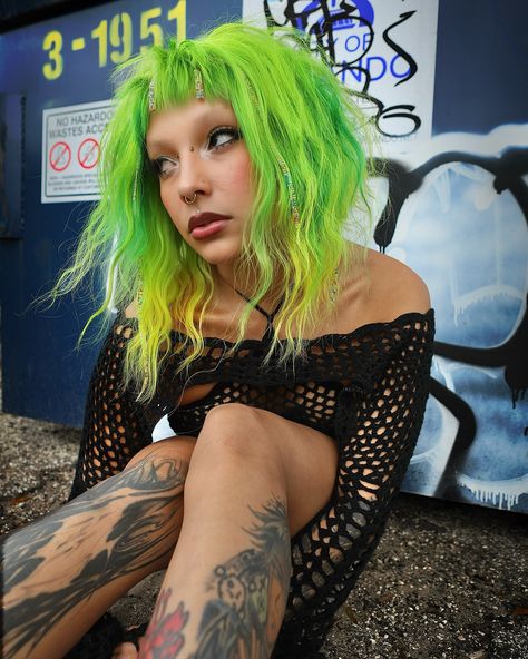 Cyber BRAT, absolutely in love with all the neon hair colors. Especially this acid green hair with the baby bangs ✨ Achieved using @pravana Neon green + Neon Yellow ✨ #pravana #bratsummer #neongreenhair #orlandovivids #themilkdistrict #althair #althairstylist #babybangs #cybergoth Neon Green Hair Ideas, Neon Green Hair Color, Neon Purple Hair, Orange And Green Hair, Bright Green Hair, Green Ponytail, Lime Green Hair, Cyberpunk Hair, Green Bob