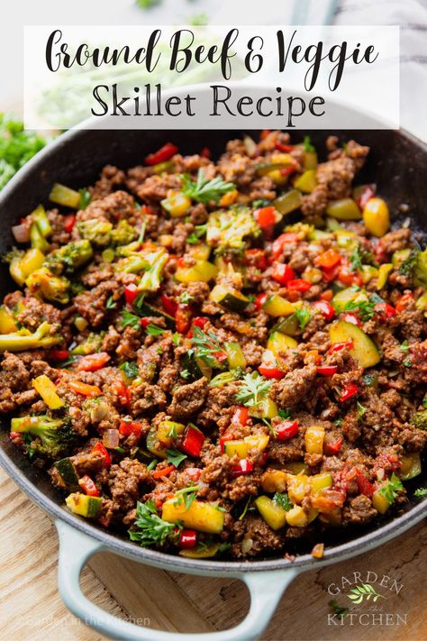 This Ground Beef Veggie Skillet is the perfect clean-out-your-fridge recipe or simple weeknight dinner. The beef and vegetables cook together in one pan before being seasoned with soy sauce and parsley. The ingredients list may be small, but the flavors are BIG! Beef Skillet Recipes, Ground Beef Skillet Recipes, Ground Beef Skillet, Healthy Skillet Meals, Beef Skillet, Veggie Skillet, Cooking With Ground Beef, Healthy Beef Recipes, Healthy Ground Beef