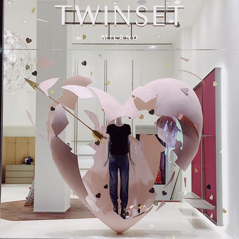 Love struck. Our window display for the opening of the new #twinset store in Milan. The heart is made of a fiberglass shell cut up to… Mannequin For Sale, Visual Merchandiser, Love Struck, Visual Merchandising Displays, Window Display Design, Retail Inspiration, Cracked Egg, Retail Windows, Store Window