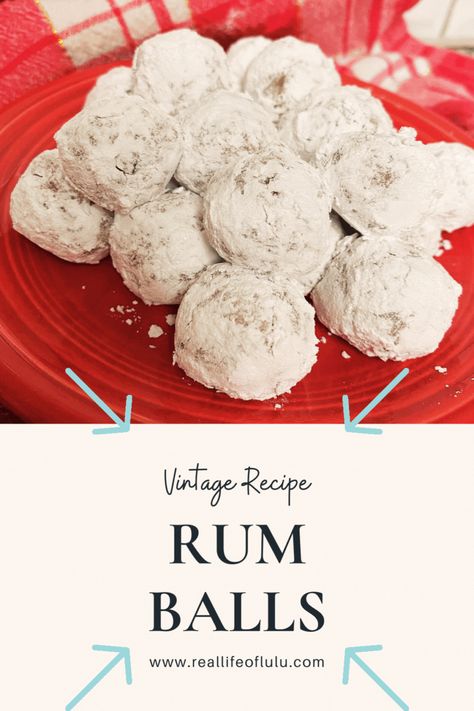 Craving an easy boozy treat? Whip up these rum balls! Just crush vanilla wafers and walnuts, mix with sweetened condensed milk and rum (yum!), chill the dough, and roll into balls. Dust with powdered sugar or sprinkles for a fun pop of color! They're perfect for Father's Day cookies, summer cookies, or 4th of July cookies. Rollo Cookies, Rum Balls Recipe, Yummy Lunch Recipes, Christmas Snack Mix, 4th Of July Cookies, Cookies Summer, Christmas Main Dishes, Awesome Desserts, Vanilla Rum