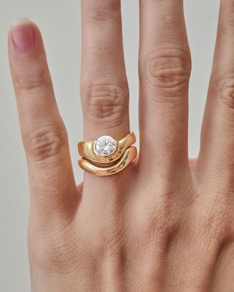 vida mía Hernan Herdez, Organic Wedding Band, The Bling Ring, Ring Inspo, Engagement Ring Inspiration, Organic Wedding, Dope Jewelry, Rings Engagement, Put A Ring On It