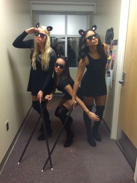 3 blind mice for Halloween 3 Blind Mice, Shrek Character, Sibling Costume, Halloween Costumes For Work, Mouse Costume, Halloween Costume Outfits, Fantasias Halloween, Cosplay Ideas, Shrek