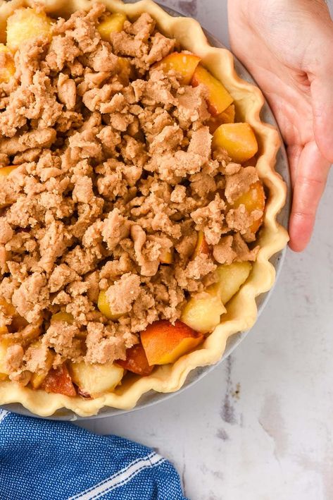 Gf Peach Pie, The Best Peach Pie, White Peach Recipes, White Peach Pie, Peach Pie Crumble, Peach Crumb Pie, Pie Crumble Topping, Best Peach Pie, Peach Crumble Pie